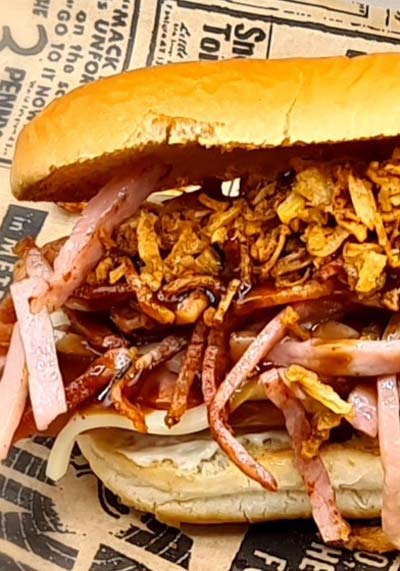 Perrito Mixto con Bacon